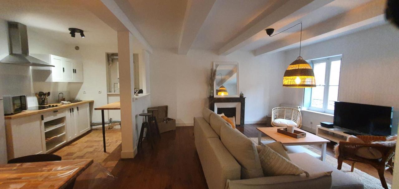 Apartment Santocha : En Plein Coeur De !